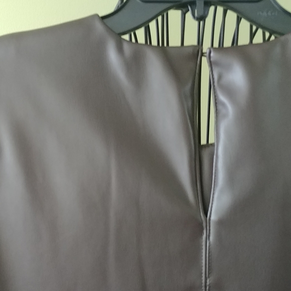 NWT "RD style" dress, size "L" 100% Polyurethine - Picture 6 of 12